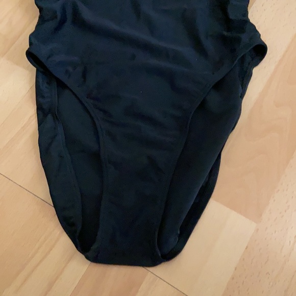 Orca - Picture 3 of 11